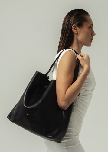 Shopper-Butterfly-Black.jpg
